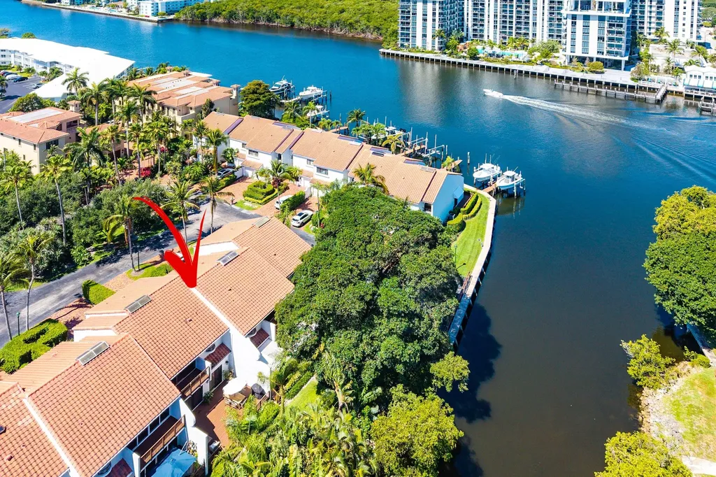 5560 N Ocean Boulevard Ocean Ridge FL 33435