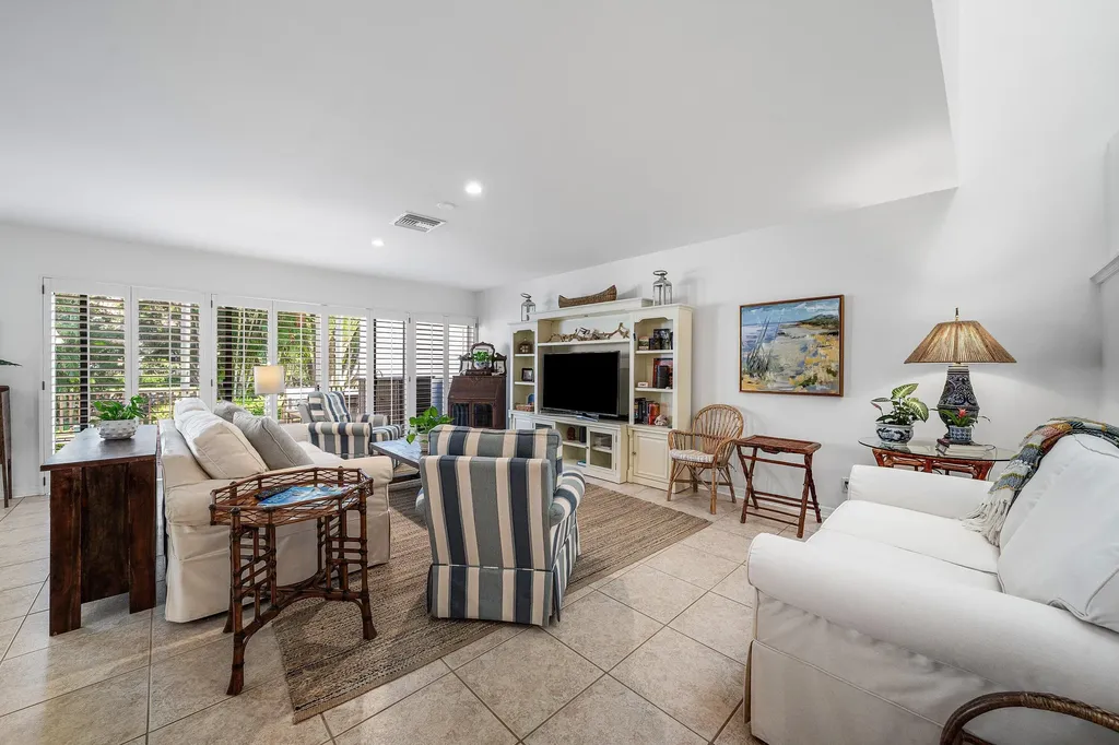5560 N Ocean Boulevard Ocean Ridge FL 33435