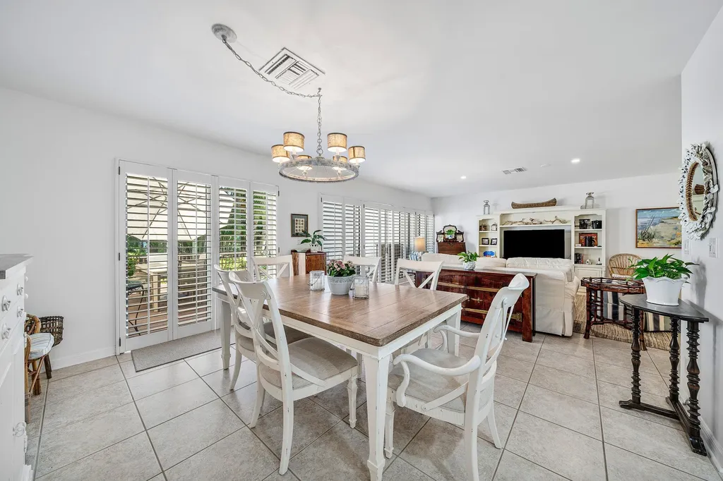 5560 N Ocean Boulevard Ocean Ridge FL 33435