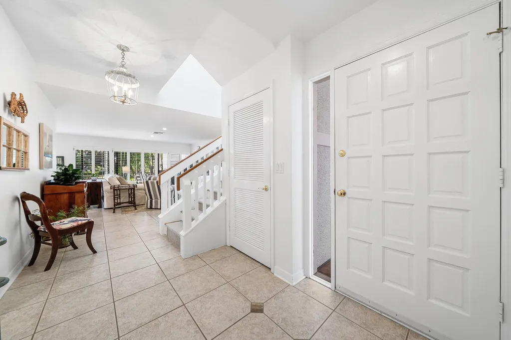 5560 N Ocean Boulevard Ocean Ridge FL 33435