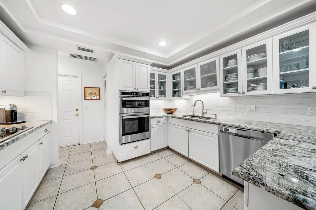 5560 N Ocean Boulevard Ocean Ridge FL 33435