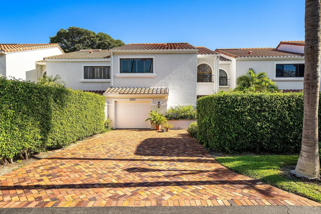 5560 N Ocean Boulevard Ocean Ridge FL 33435