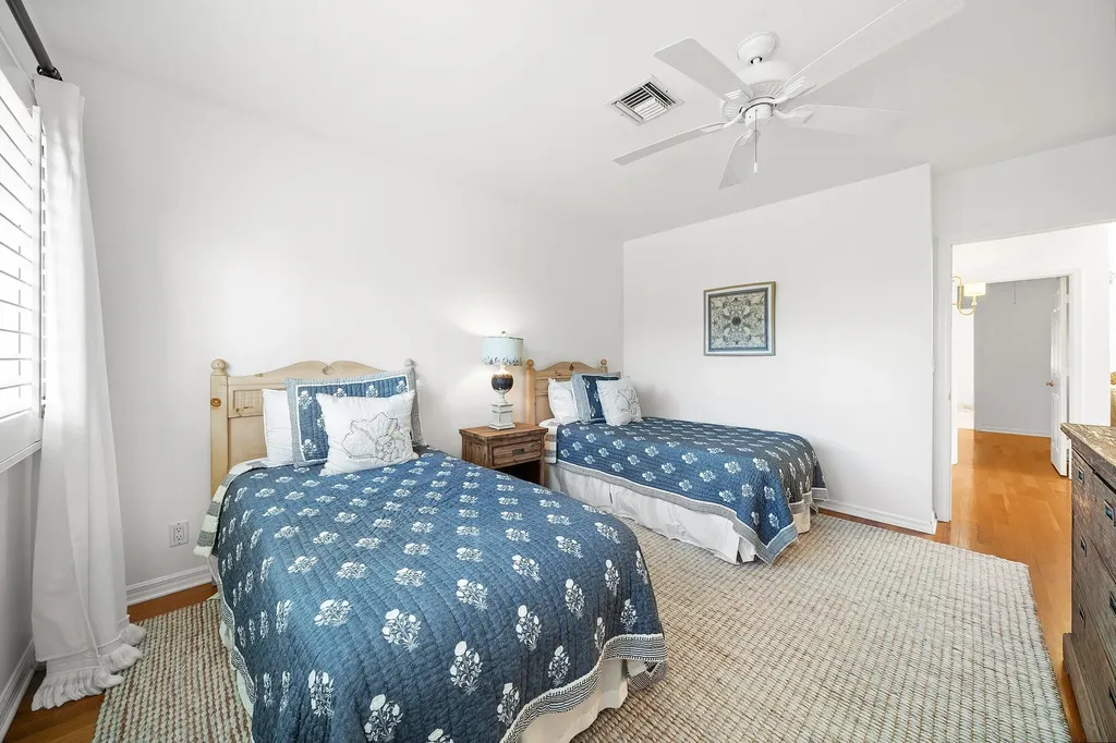 5560 N Ocean Boulevard Ocean Ridge FL 33435