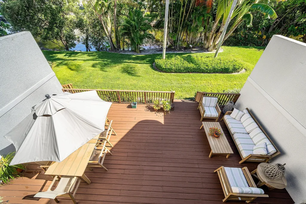 5560 N Ocean Boulevard Ocean Ridge FL 33435