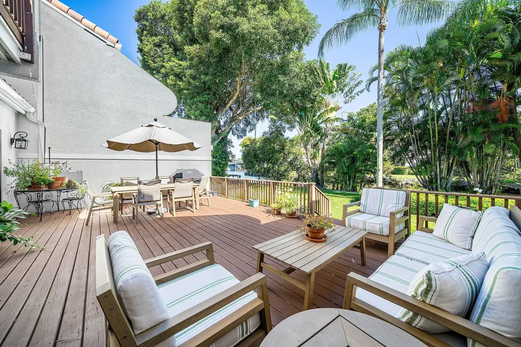 5560 N Ocean Boulevard Ocean Ridge FL 33435