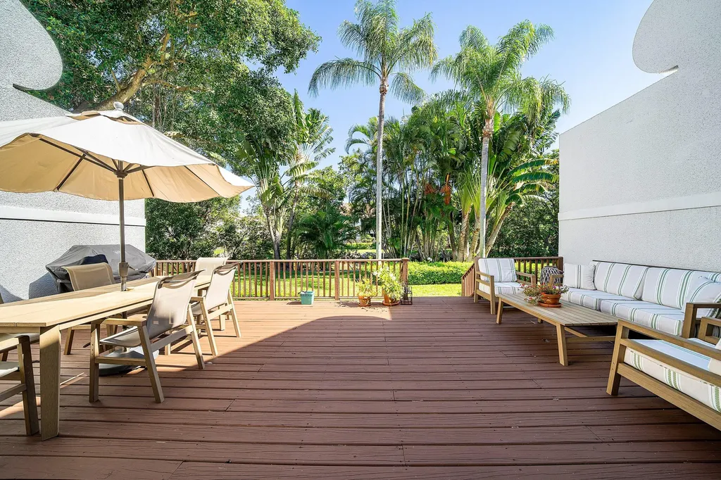 5560 N Ocean Boulevard Ocean Ridge FL 33435