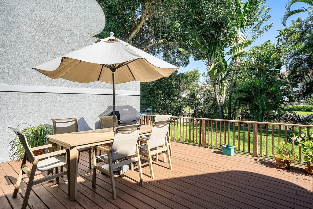 5560 N Ocean Boulevard Ocean Ridge FL 33435