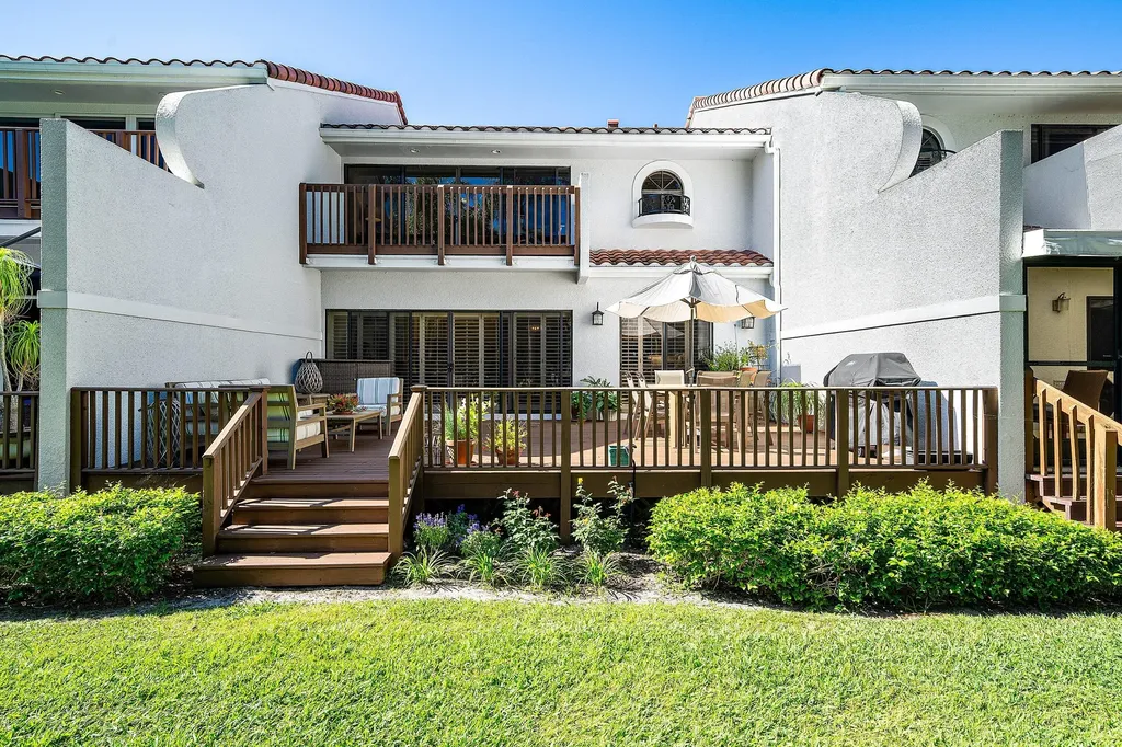 5560 N Ocean Boulevard Ocean Ridge FL 33435