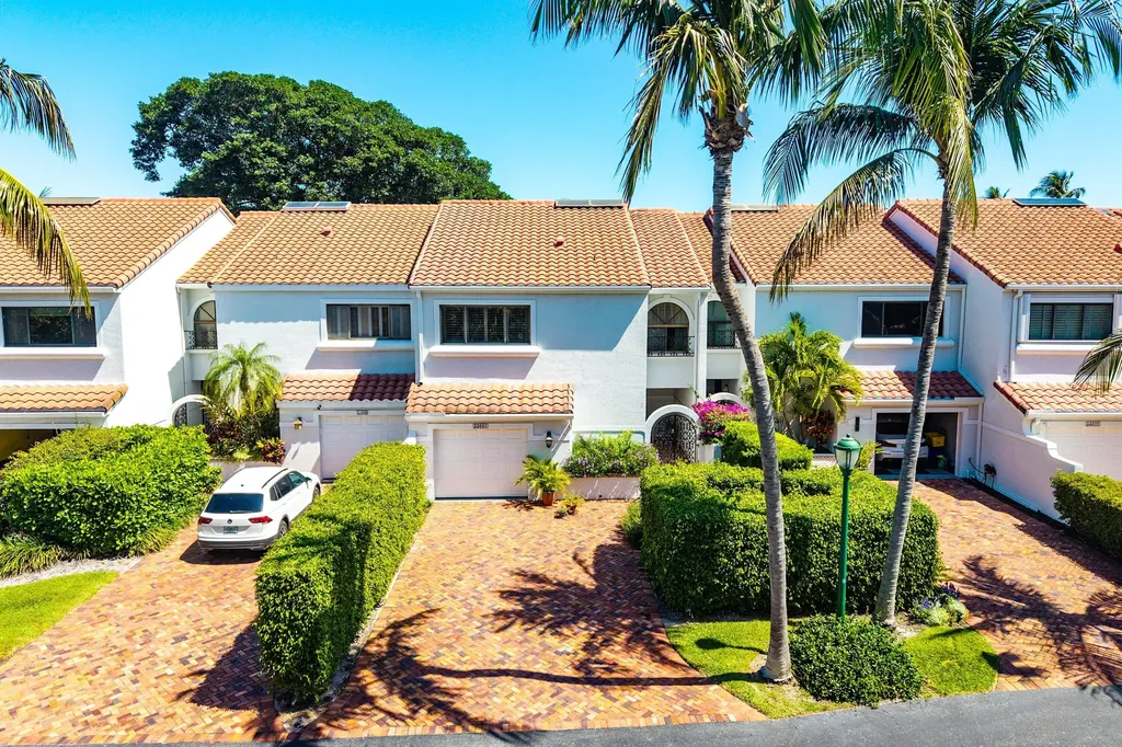 5560 N Ocean Boulevard Ocean Ridge FL 33435