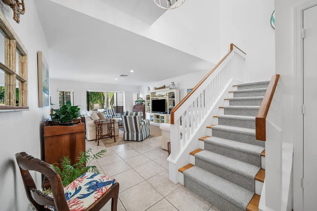 5560 N Ocean Boulevard Ocean Ridge FL 33435
