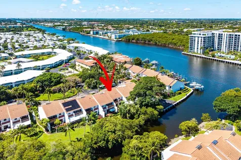 5560 N Ocean Boulevard Ocean Ridge FL 33435