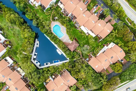 5560 N Ocean Boulevard Ocean Ridge FL 33435