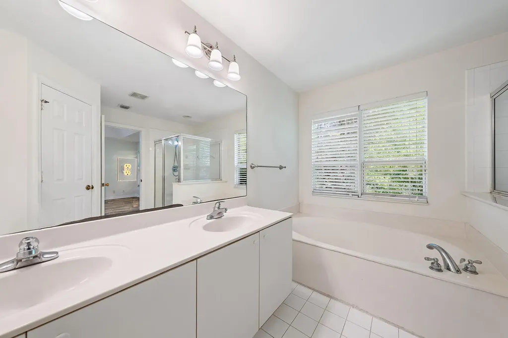 9091 Villa Palma Lane Palm Beach Gardens FL 33418