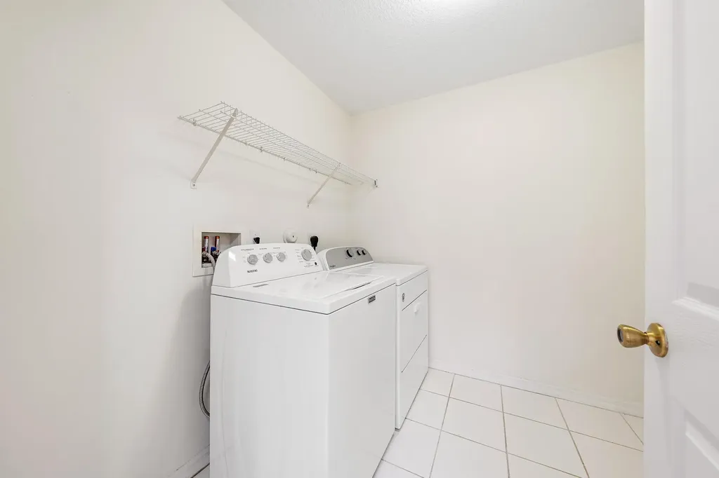 9091 Villa Palma Lane Palm Beach Gardens FL 33418