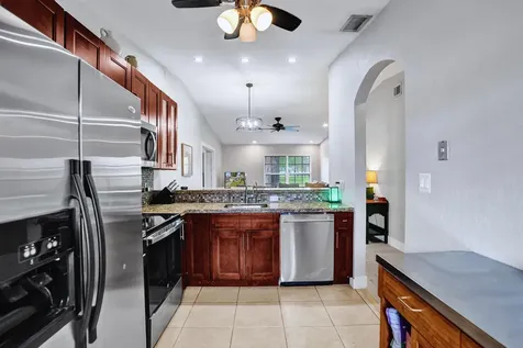 5544 Lakewood Circle S Margate FL 33063