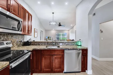 5544 Lakewood Circle S Margate FL 33063