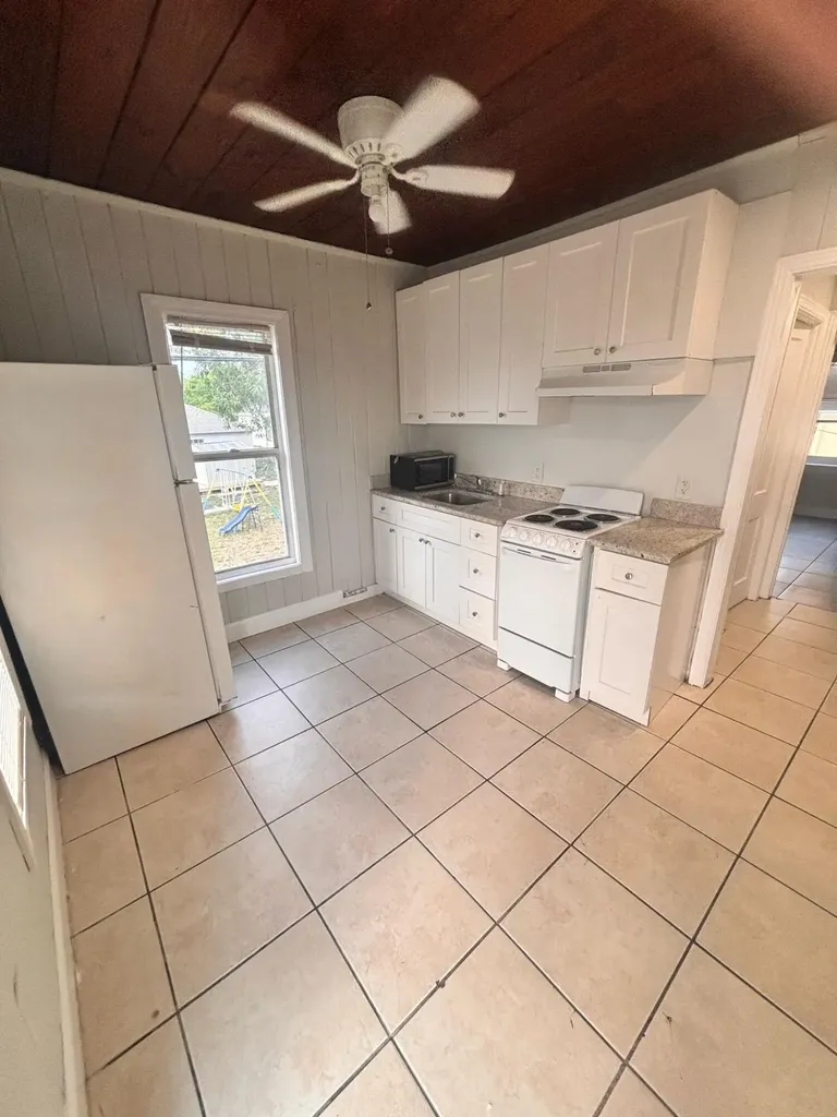 817 NW 7th Street West Palm Beach FL 33401