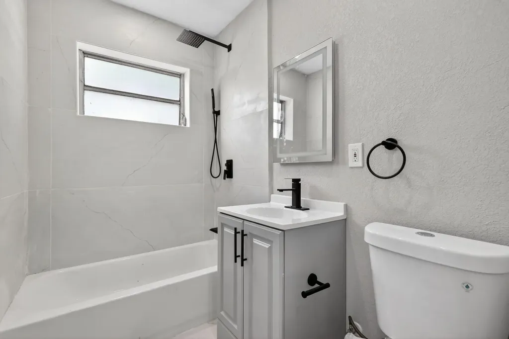 3830 SW 30th Street Hollywood FL 33023