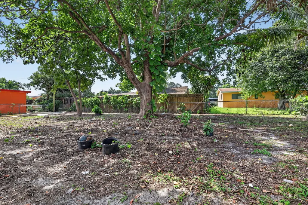 3830 SW 30th Street Hollywood FL 33023