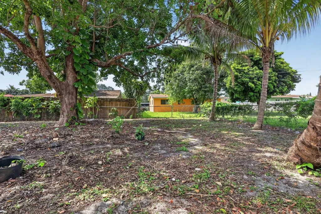3830 SW 30th Street Hollywood FL 33023
