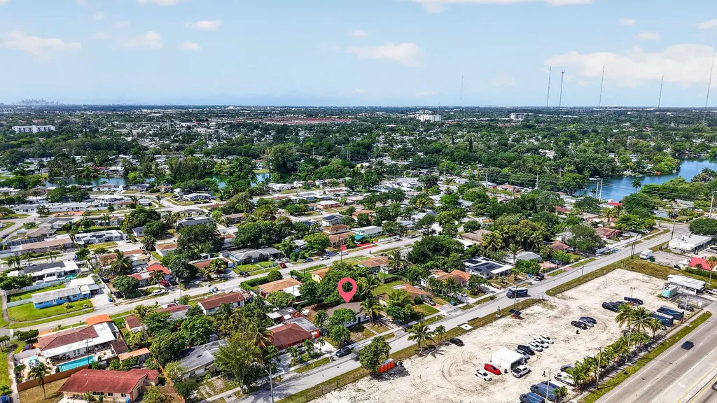 3830 SW 30th Street Hollywood FL 33023