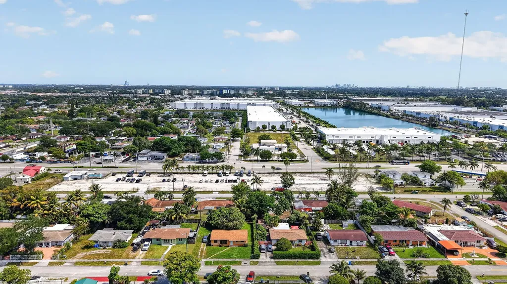 3830 SW 30th Street Hollywood FL 33023