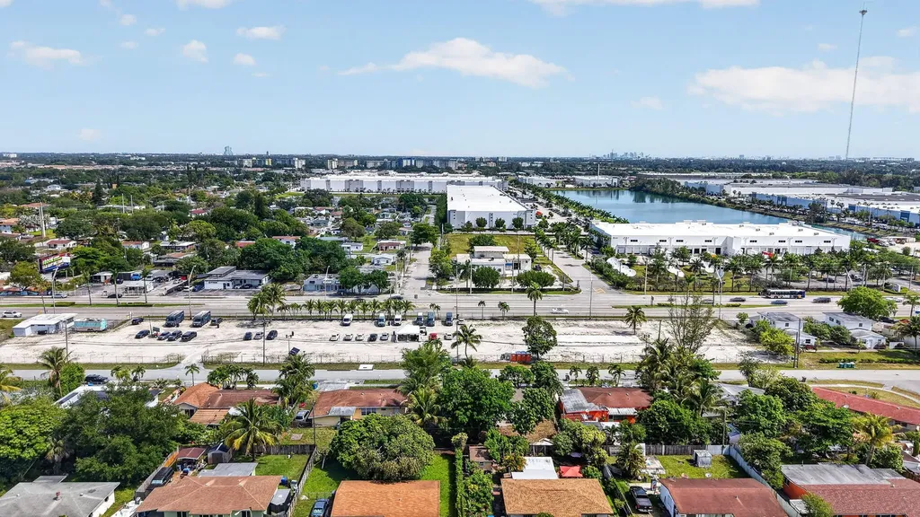 3830 SW 30th Street Hollywood FL 33023