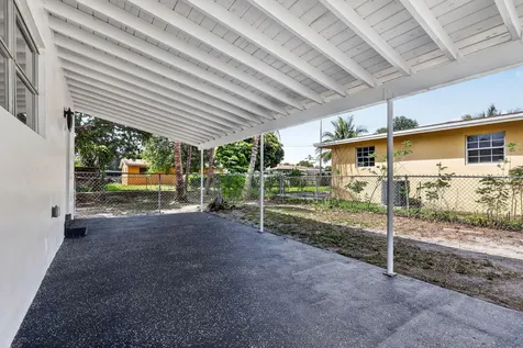 3830 SW 30th Street Hollywood FL 33023