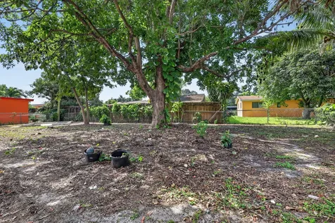 3830 SW 30th Street Hollywood FL 33023