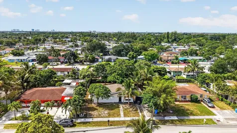 3830 SW 30th Street Hollywood FL 33023