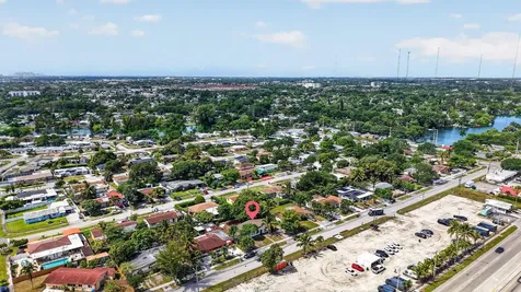 3830 SW 30th Street Hollywood FL 33023