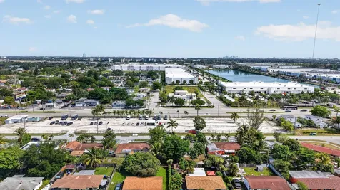 3830 SW 30th Street Hollywood FL 33023