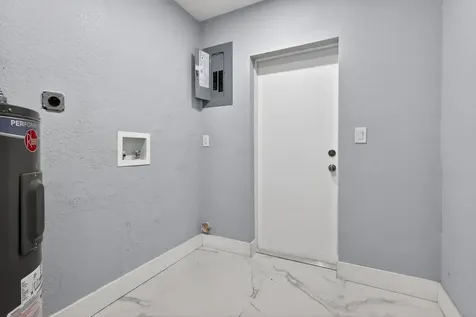 3830 SW 30th Street Hollywood FL 33023