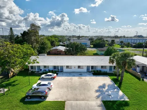 947 Fra-mar Place Fort Pierce FL 34982