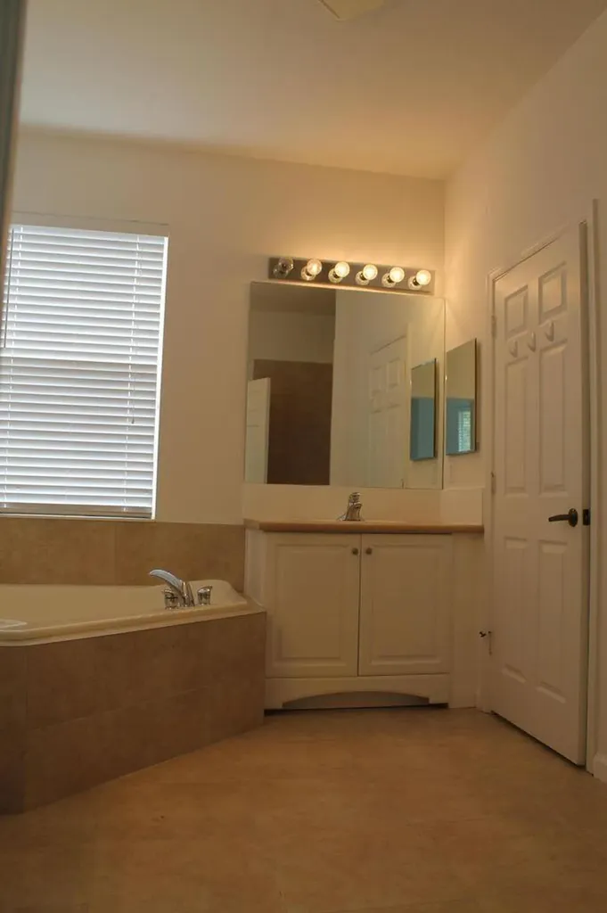 1804 SW Jamesport Drive Port St Lucie FL 34953