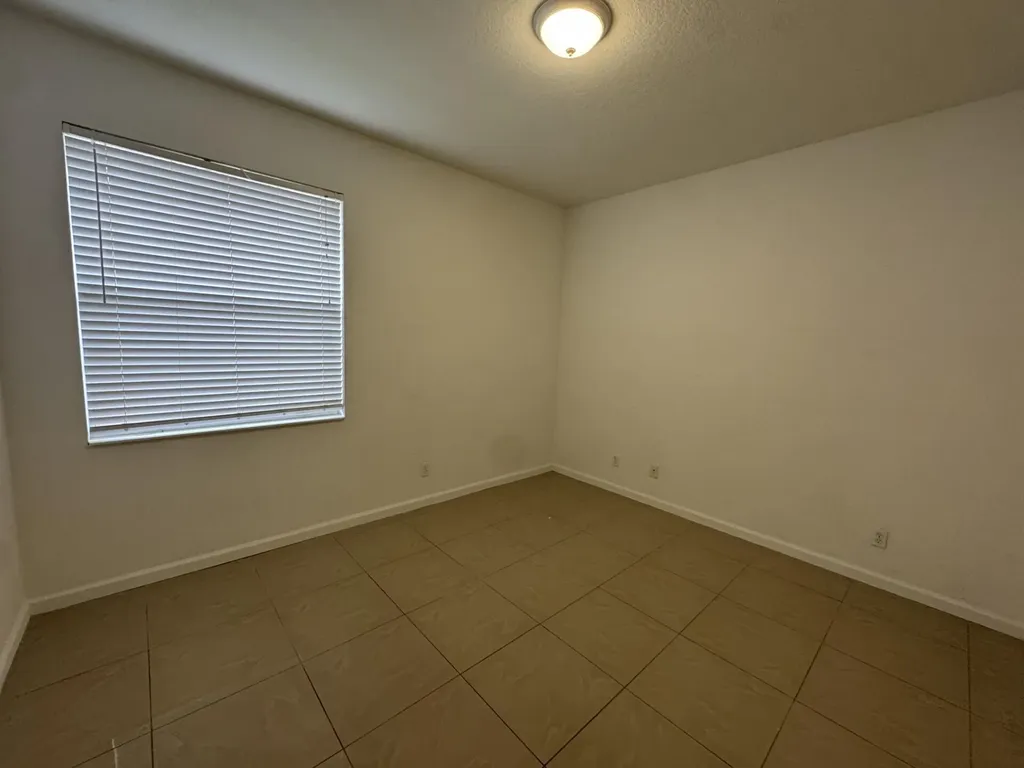 1804 SW Jamesport Drive Port St Lucie FL 34953