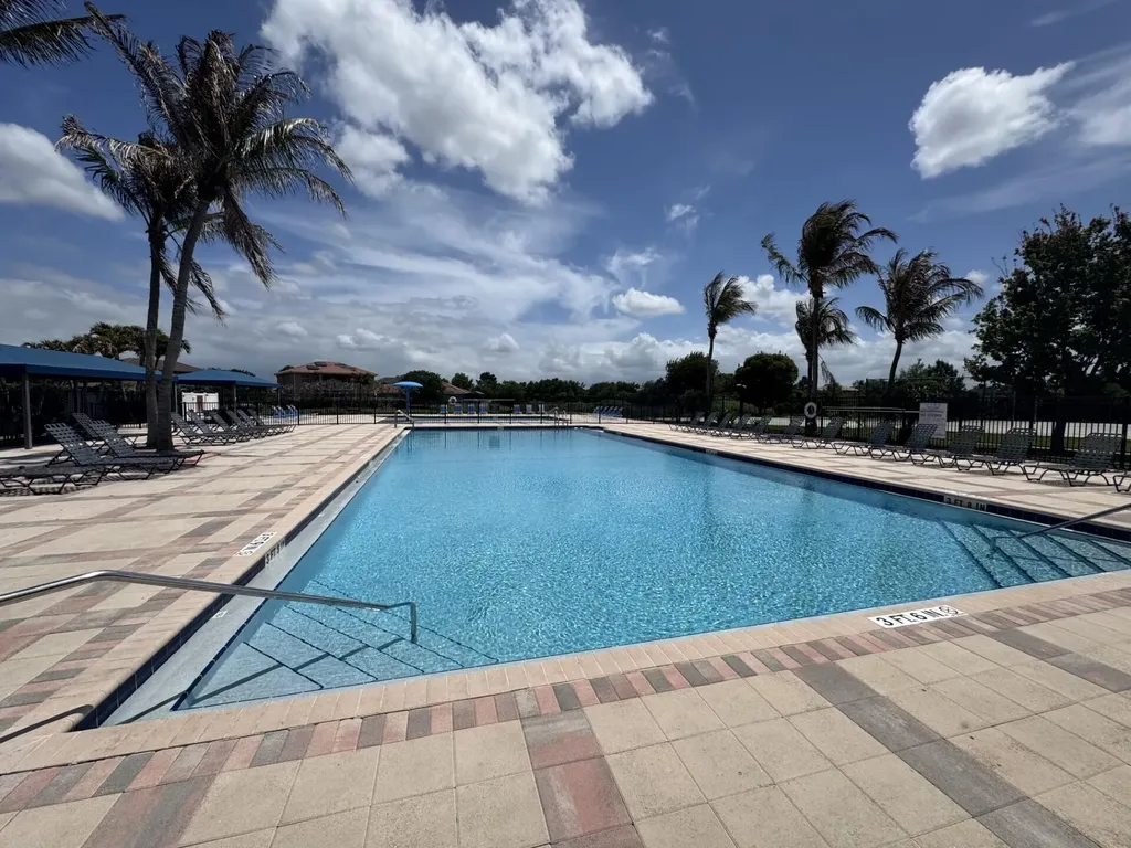 1804 SW Jamesport Drive Port St Lucie FL 34953