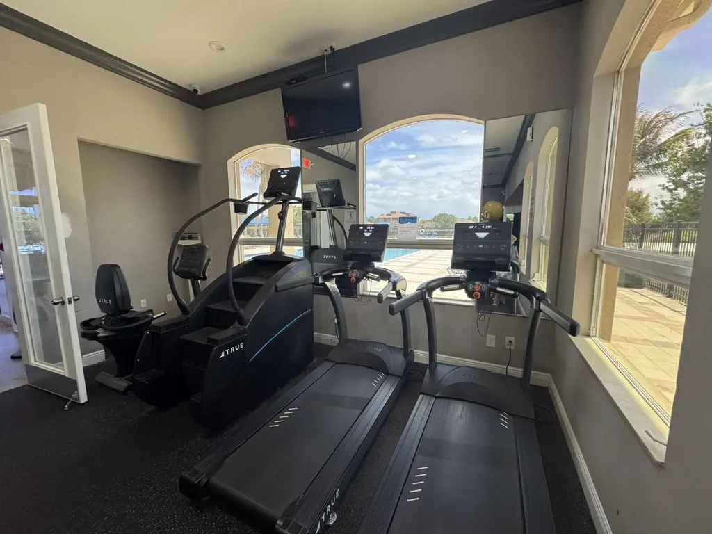 1804 SW Jamesport Drive Port St Lucie FL 34953