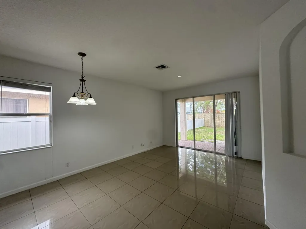 1804 SW Jamesport Drive Port St Lucie FL 34953