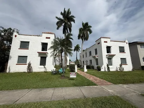 817 Tyler Street Hollywood FL 33019
