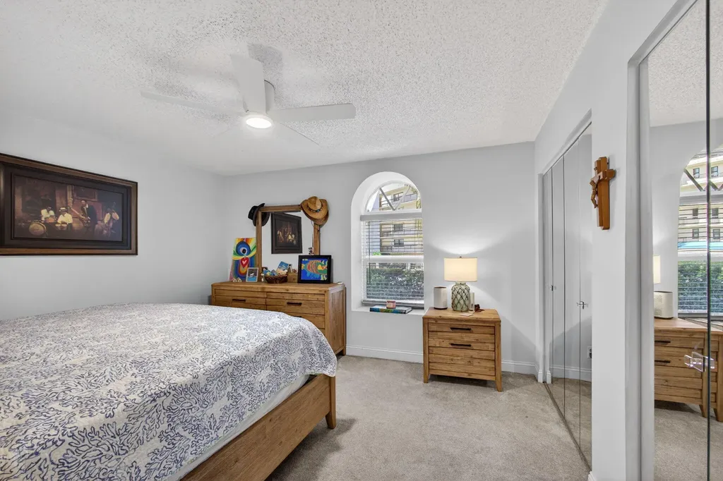 390 Golfview Road North Palm Beach FL 33408