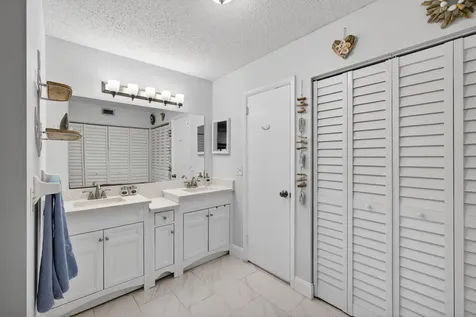 390 Golfview Road North Palm Beach FL 33408