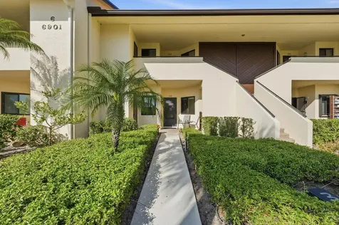 6901 SE Constitution Boulevard Hobe Sound FL 33455