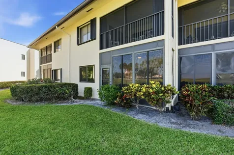 6901 SE Constitution Boulevard Hobe Sound FL 33455