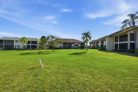 6901 SE Constitution Boulevard Hobe Sound FL 33455