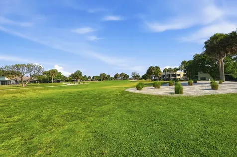 6901 SE Constitution Boulevard Hobe Sound FL 33455