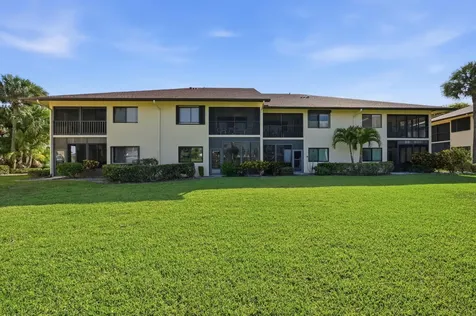 6901 SE Constitution Boulevard Hobe Sound FL 33455