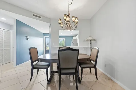 6901 SE Constitution Boulevard Hobe Sound FL 33455