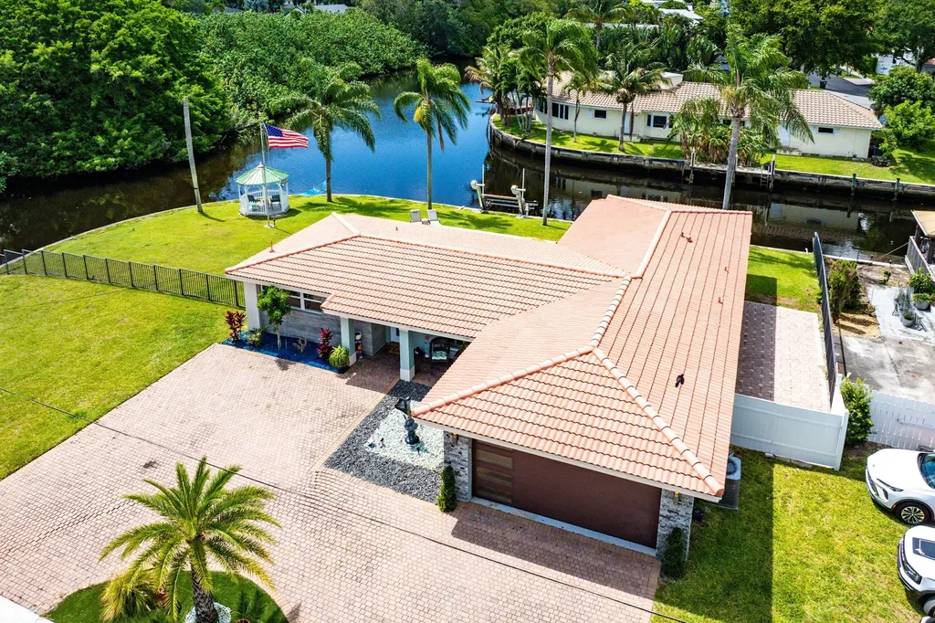 598 W Palmetto Park Road Boca Raton FL 33432