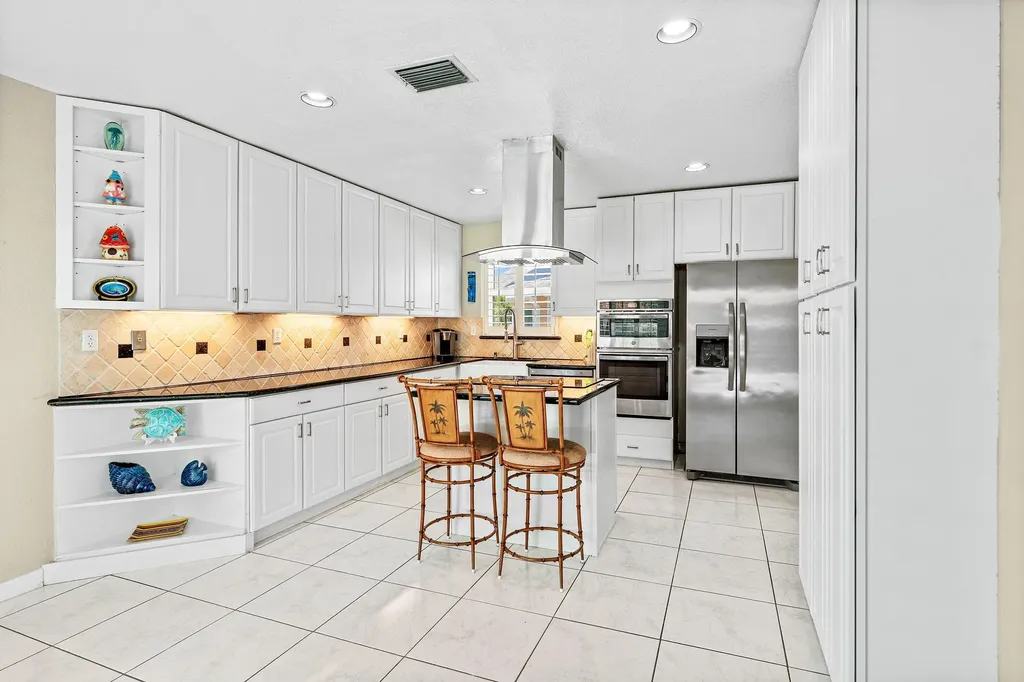 598 W Palmetto Park Road Boca Raton FL 33432
